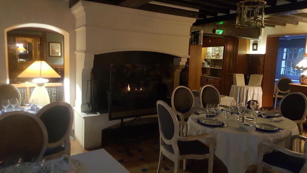 Logis - Hotel & Restaurant Le Gonfalon Germigny-l'Eveque المظهر الخارجي الصورة