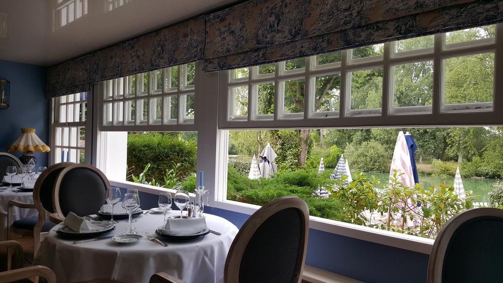 Logis - Hotel & Restaurant Le Gonfalon Germigny-l'Eveque المظهر الخارجي الصورة