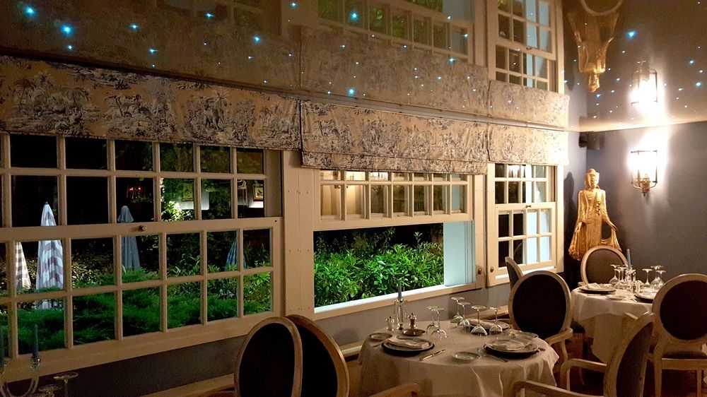 Logis - Hotel & Restaurant Le Gonfalon Germigny-l'Eveque المظهر الخارجي الصورة