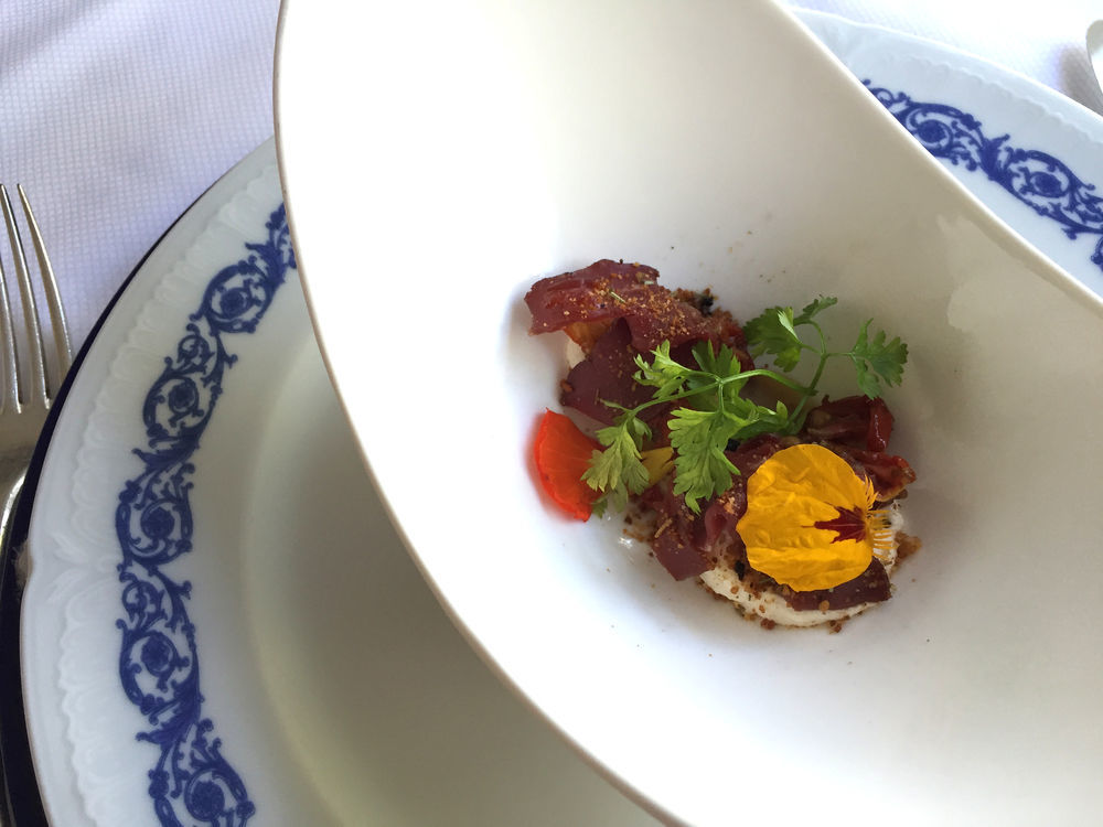 Logis - Hotel & Restaurant Le Gonfalon Germigny-l'Eveque المظهر الخارجي الصورة